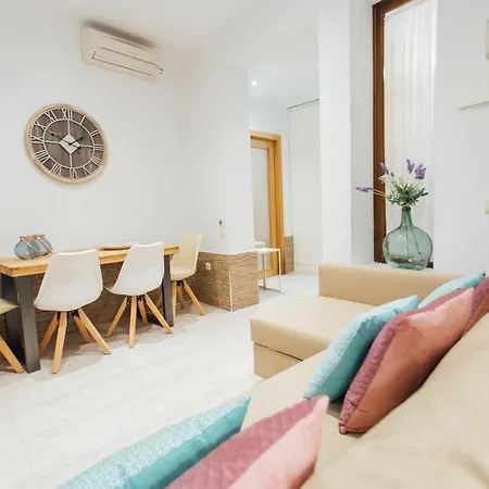 Ferienwohnung Beautiful And Cozy- 1Bd 1Bth- Arenal Center Sevilla Exterior foto